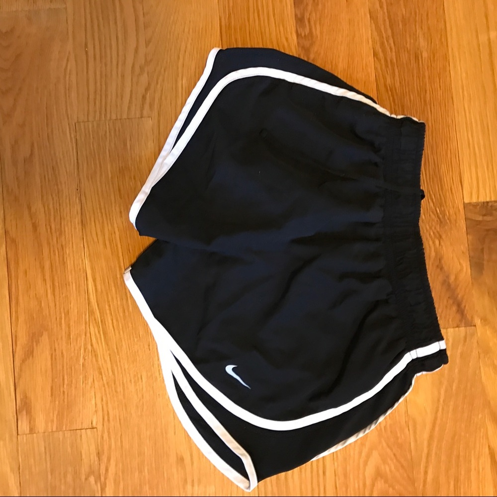 Black nike athletic shorts